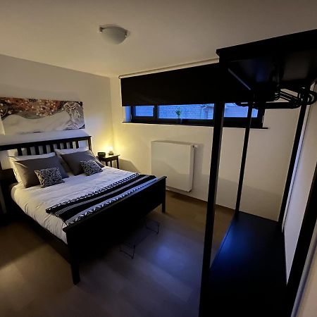Casa Del Bosque Appartamento Maasmechelen Esterno foto