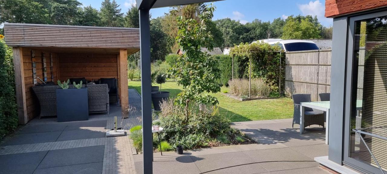 Casa Del Bosque Appartamento Maasmechelen Esterno foto