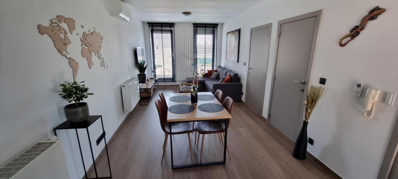 Casa Del Bosque Appartamento Maasmechelen Esterno foto